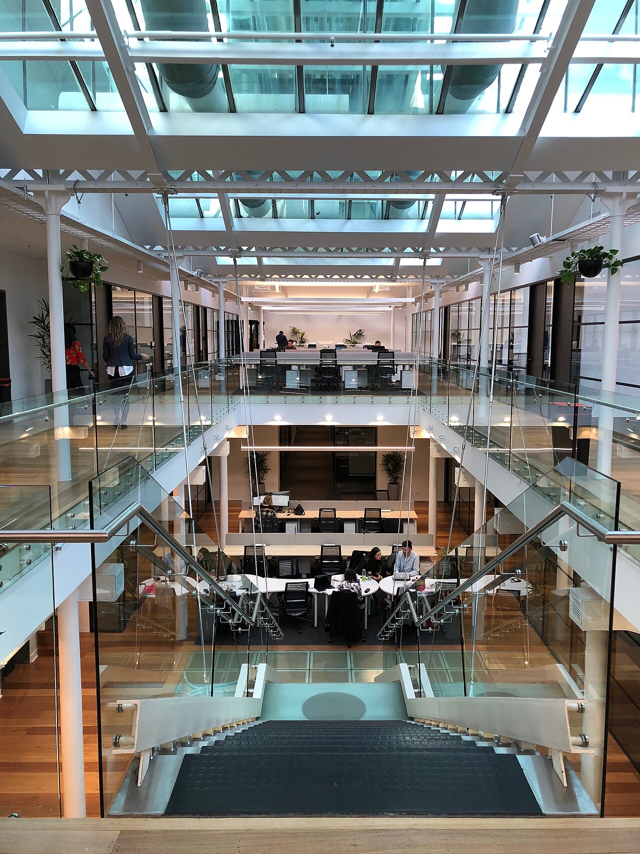 Co-Working Spaces and the Changing Face of Where Britain Goes to Work